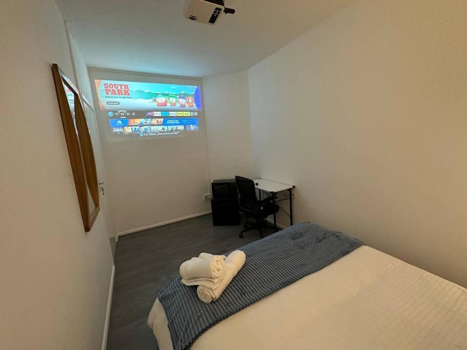 לונדון Small Cozy Private Bedroom Zone1 מראה חיצוני תמונה